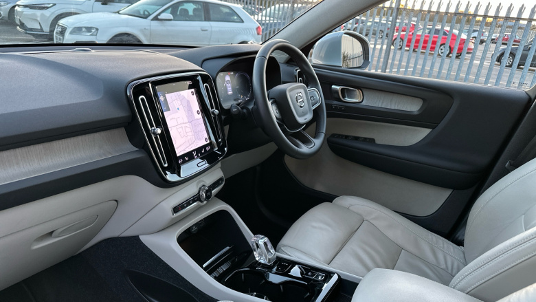 Volvo Xc40 1.5 T5 Recharge PHEV Inscription Pro 5dr Auto Estate